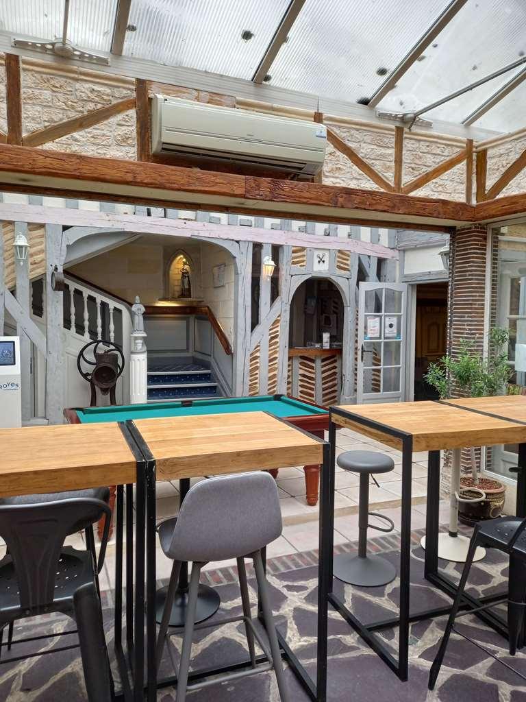 Brit Hotel Comtes De Champagne - Troyes Centre Historique Restaurant photo