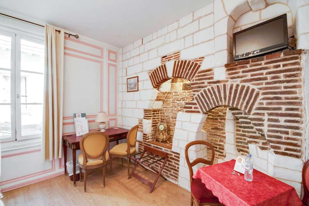 Brit Hotel Comtes De Champagne - Troyes Centre Historique Room photo